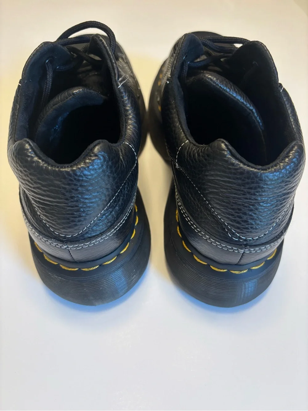 Dr. Martens Buzz 5-Eye Leather Shoes Black Platform